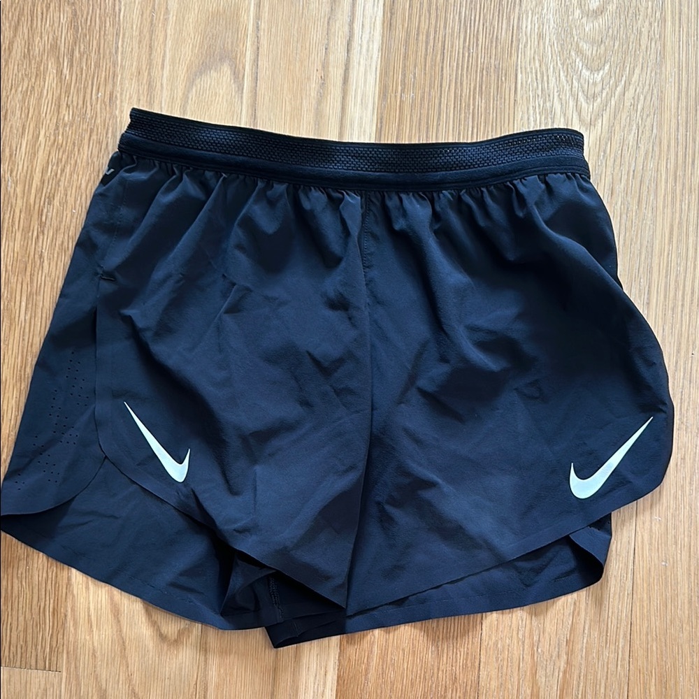 Nike Men’s Aeroswift 4” shorts